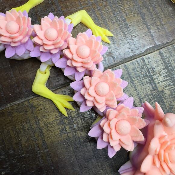 22" 3D Printed Lotus Flower Dragon - Unique Fantasy Art - Picture 5 of 9